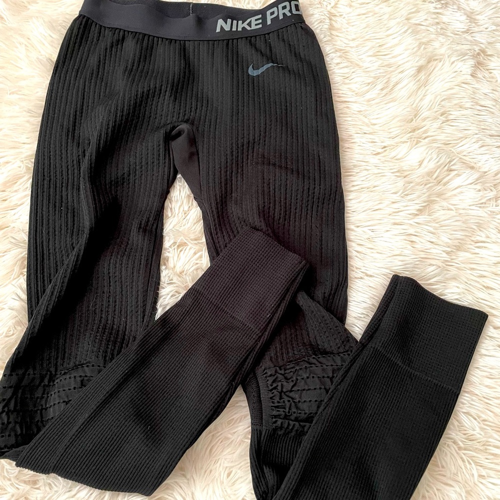 Unique Nike Pro leggings